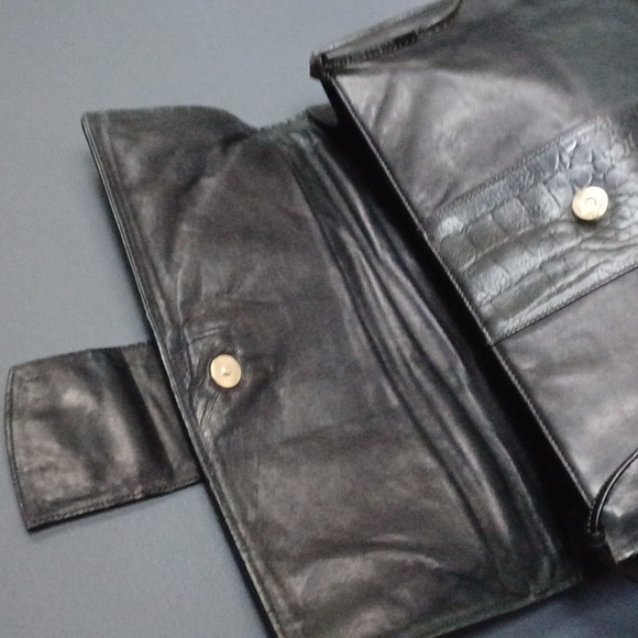 Vintage Susan Gail Leather Clutch